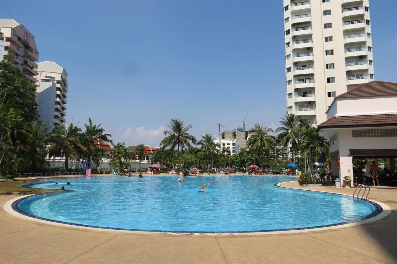 View Talay 1B Apartments Pattaya Exterior photo
