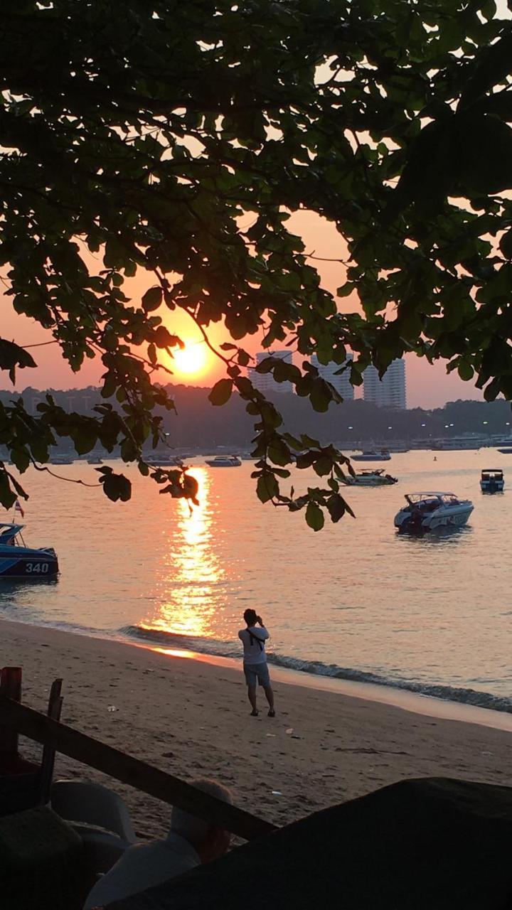 View Talay 1B Apartments Pattaya Exterior photo
